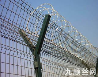 機場(chǎng)護欄網(wǎng)3.jpg