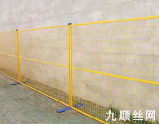 移動(dòng)護欄4.jpg